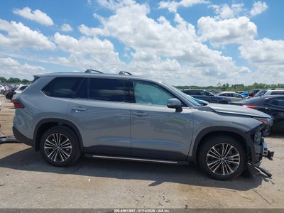 TOYOTA GRAND HIGHLANDER HYBRID
