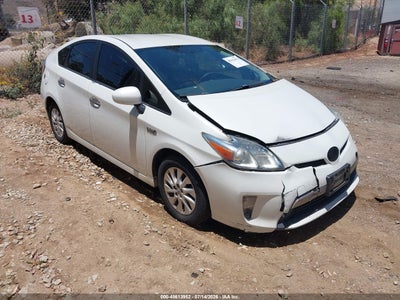 2014 Toyota Prius PLUG-IN