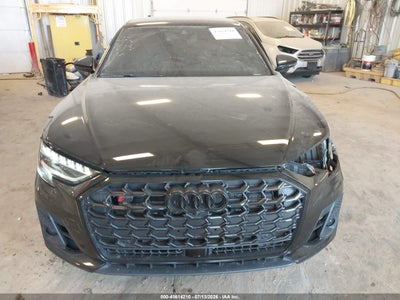 AUDI S8