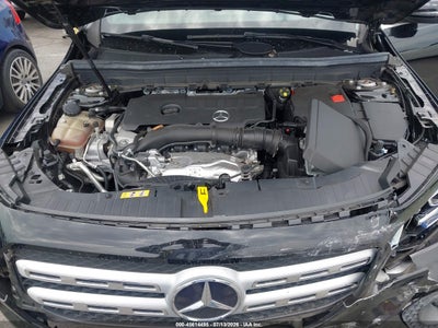 MERCEDES-BENZ GLB 250