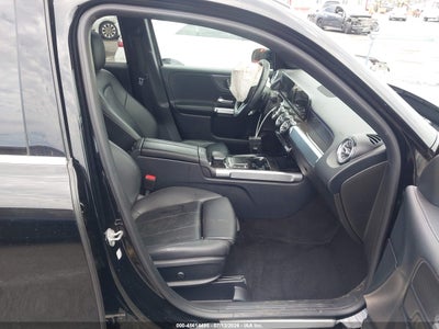 MERCEDES-BENZ GLB 250