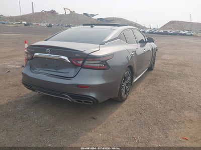 NISSAN MAXIMA