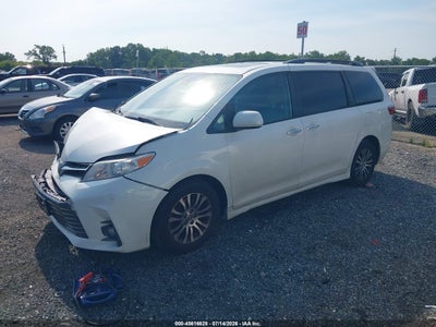 TOYOTA SIENNA