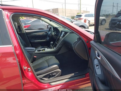 INFINITI Q50