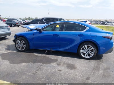 LEXUS IS 300