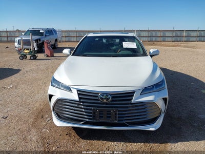 TOYOTA AVALON