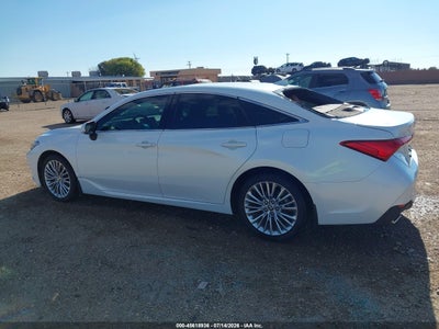 TOYOTA AVALON