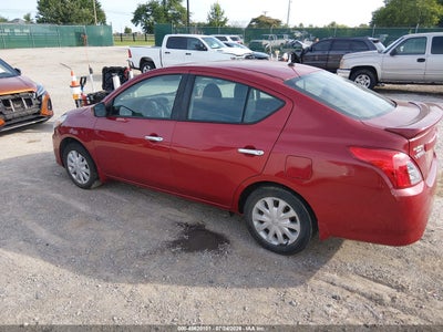 NISSAN VERSA