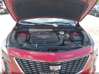 CADILLAC XT4