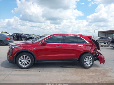 CADILLAC XT4