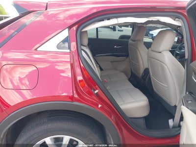 CADILLAC XT4