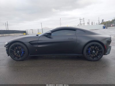 ASTON MARTIN VANTAGE