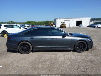 AUDI S8