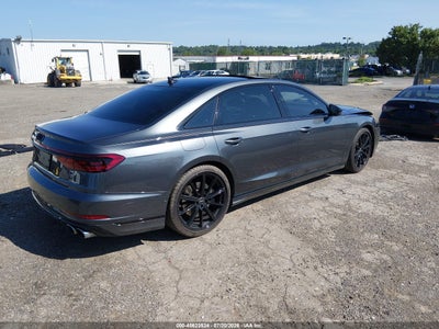 AUDI S8