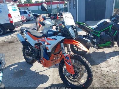 2024 Ktm 890