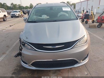 CHRYSLER PACIFICA