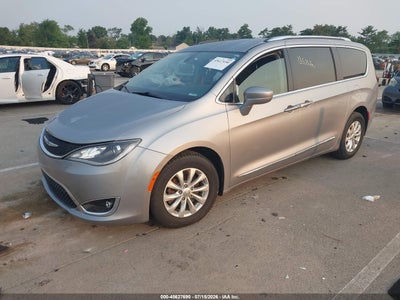 CHRYSLER PACIFICA