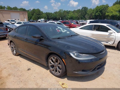 CHRYSLER 200