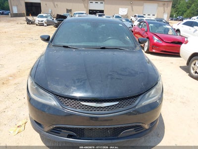 CHRYSLER 200