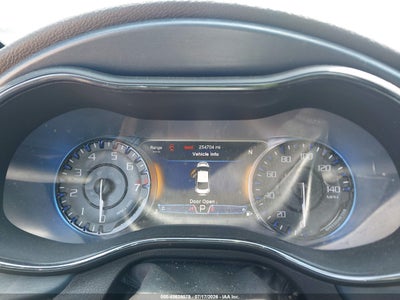 CHRYSLER 200