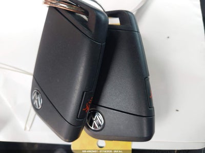 VOLKSWAGEN TAOS