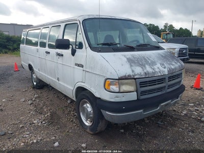 2B5WB35Z7RK125935 DODGE RAM WAGON Photo 1