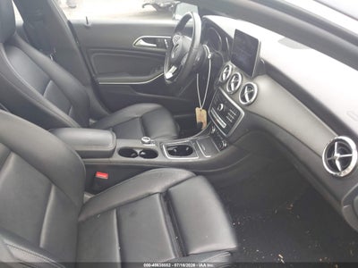 MERCEDES-BENZ CLA 250