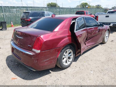 CHRYSLER 300