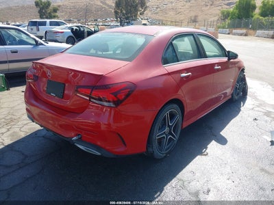 MERCEDES-BENZ A 220
