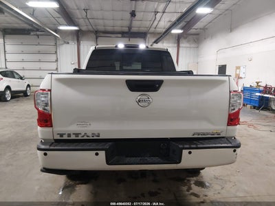 NISSAN TITAN