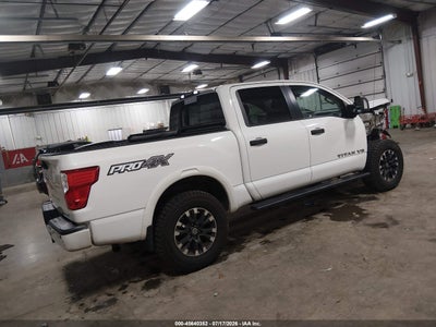 NISSAN TITAN
