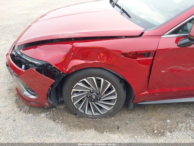 HYUNDAI SONATA HYBRID