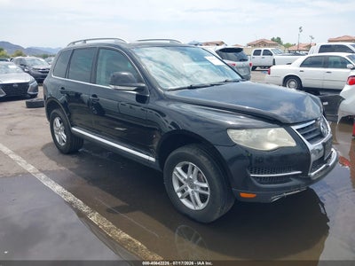 2008 Volkswagen Touareg 2