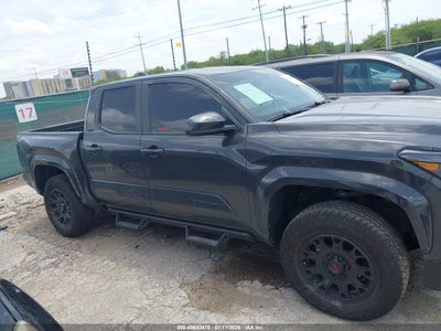 TOYOTA TACOMA