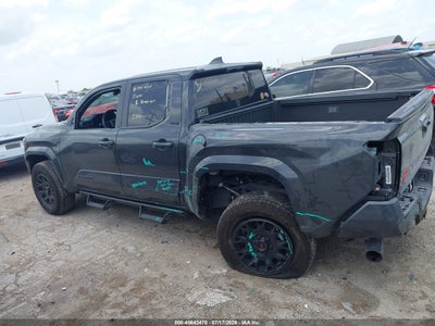 TOYOTA TACOMA