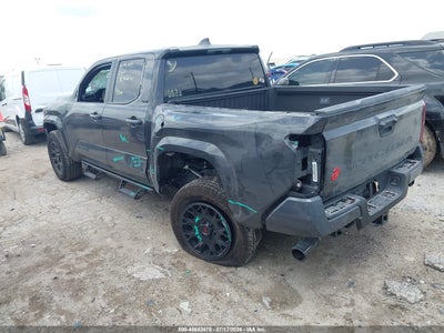 TOYOTA TACOMA
