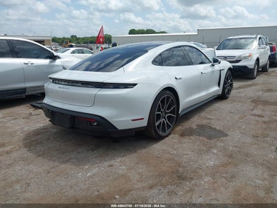 PORSCHE TAYCAN