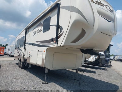 2017 Cedar Creek Silverback Series 33