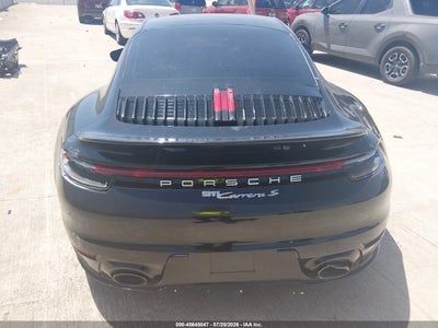 PORSCHE 911