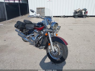 2013 Suzuki Vl800
