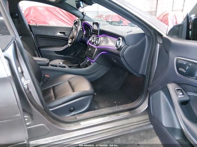 MERCEDES-BENZ CLA 250