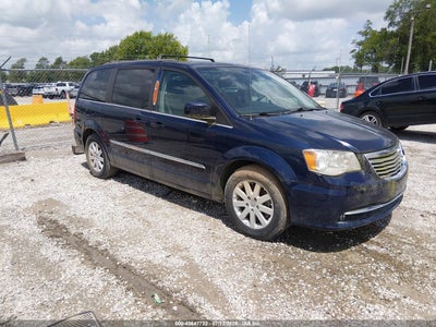 CHRYSLER TOWN & COUNTRY
