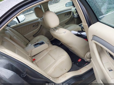 FORD TAURUS