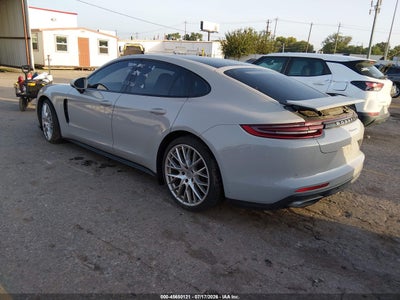 PORSCHE PANAMERA