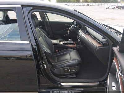 KIA K900