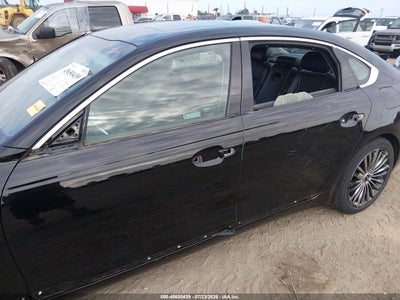 KIA K900