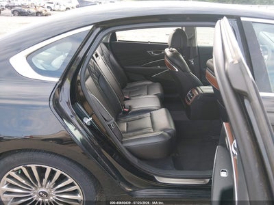 KIA K900