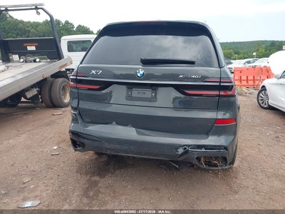 BMW X7