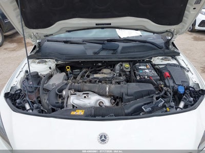 MERCEDES-BENZ CLA 250