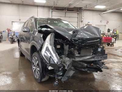 2022 SUBARU FORESTER LIMITED